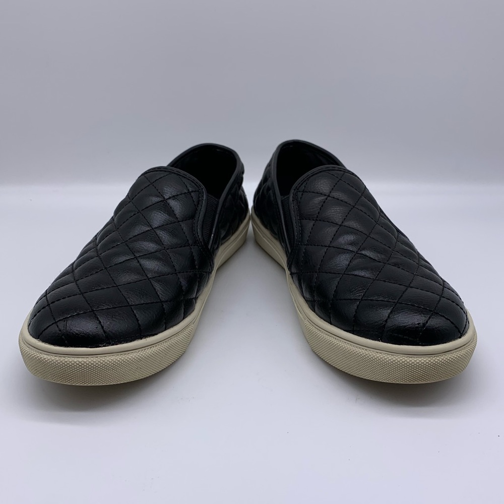Steve Madden slip ons - Picture 3 of 8